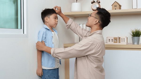Waspada! Ini Tanda Anak Berisiko Mengalami Stunting yang Sering Diabaikan Orang Tua [Waktu Baca 2 Menit]